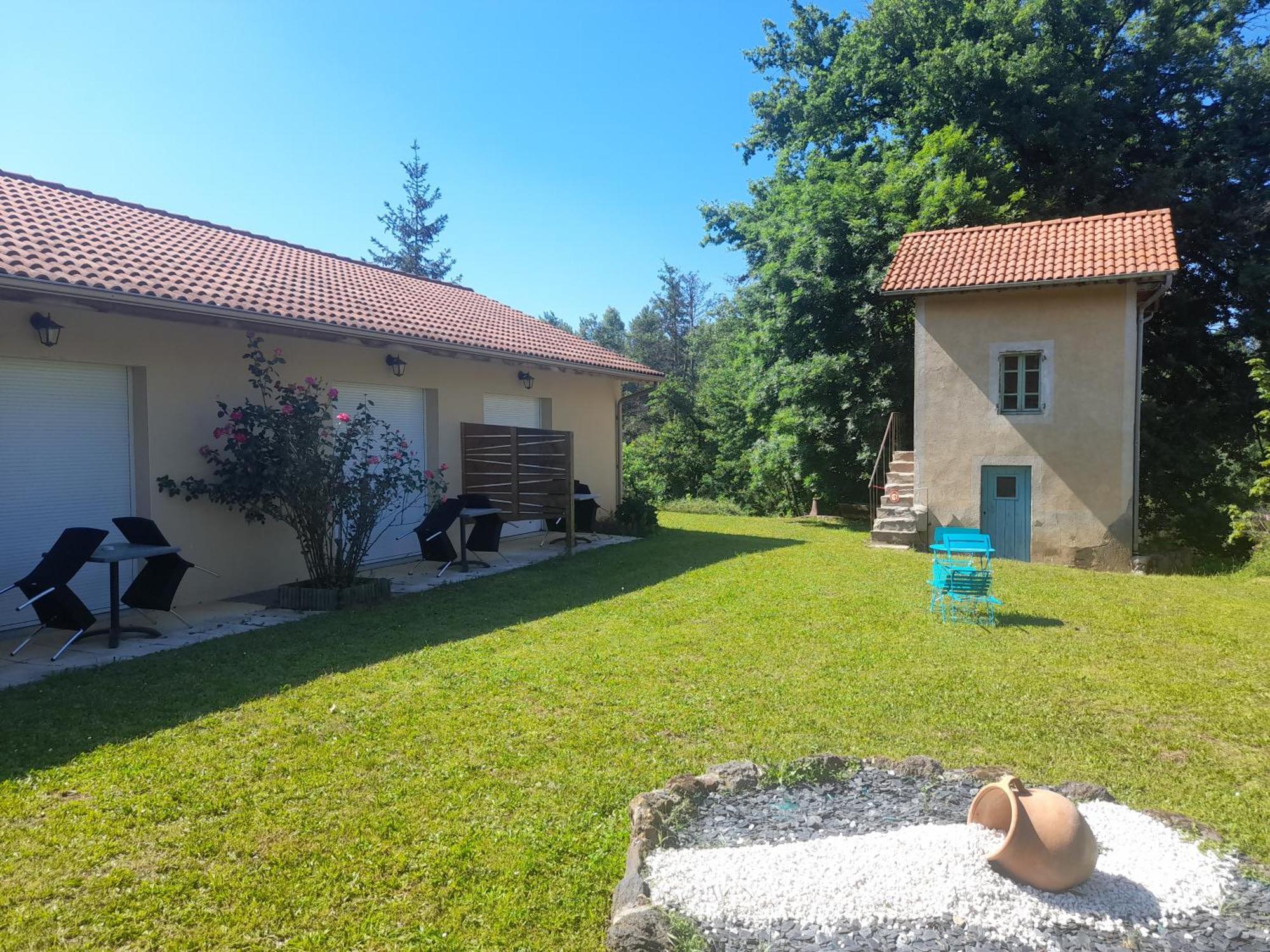 Hotel De L'Ile D'Amour Langeac Eksteriør billede